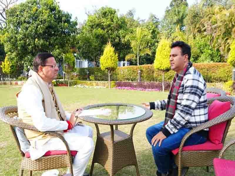 मुख्यमंत्री पुष्कर सिंह धामी से आज देवप्रयाग विधानसभा के विधायक विनोद कंडारी ने की शिष्टाचार भेंट