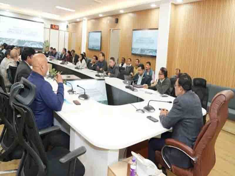 सचिवालय में आयोजित व्यय- वित्त समिति की बैठक में विभिन्न विकास योजनाओं को स्वीकृति प्रदान की गई