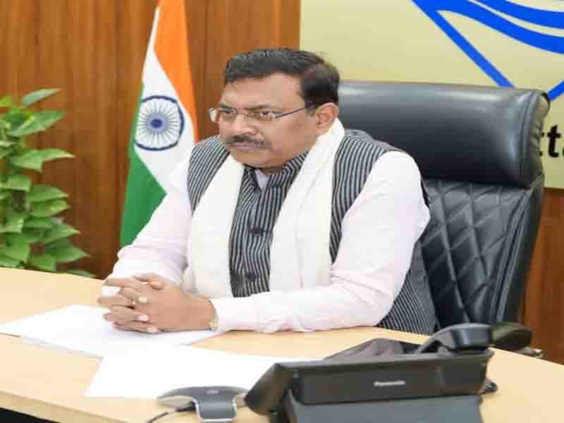 मुख्य सचिव आनंद बर्द्धन की अध्यक्षता में सचिवालय में व्यय-वित्त समिति की बैठक की गई आयोजित