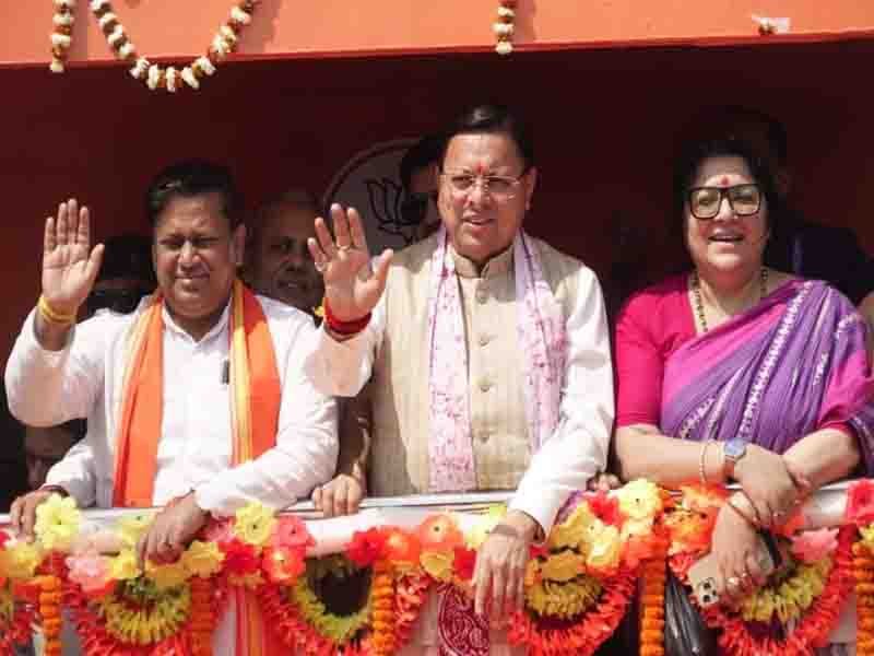 मुख्यमंत्री पुष्कर सिंह धामी आज हिंगलगंज, पश्चिम बंगाल में परिवर्तन यात्रा जनसभा में हुए सम्मिलित