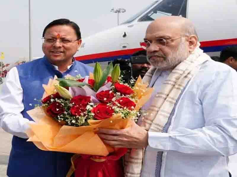 केंद्रीय मंत्री अमित शाह के देवभूमि उत्तराखण्ड आगमन पर मुख्यमंत्री पुष्कर सिंह धामी ने किया उनका स्वागत