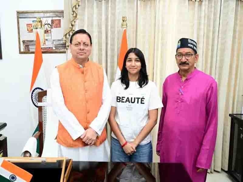 मुख्यमंत्री पुष्कर सिंह धामी से आज टिहरी विधानसभा क्षेत्र से विधायक किशोर उपाध्याय ने की भेंट