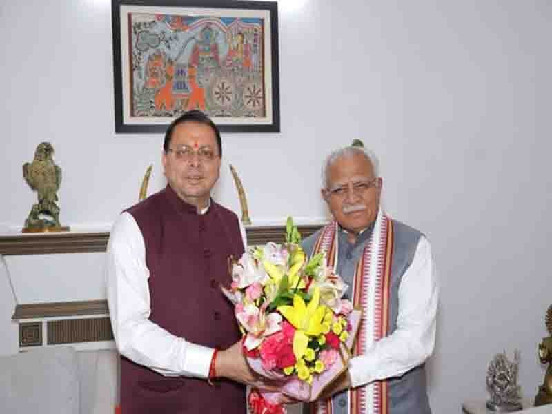 मुख्यमंत्री पुष्कर सिंह धामी ने आज नई दिल्ली में केंद्रीय विद्युत मंत्री मनोहर लाल खट्टर से की भेंट